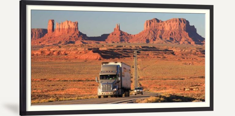 Highway Monument Valley USA