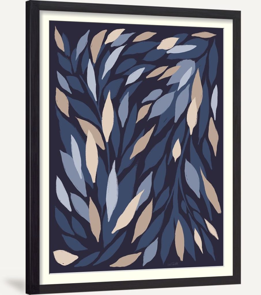 Leafy Lines Dark Plain